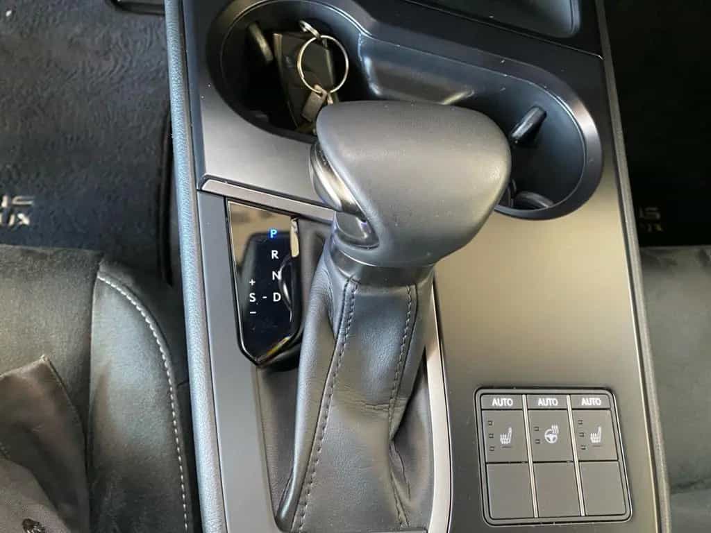 Lexus UX 250h Style Edition *Bi-LED*ACC*Kamera*SHZ*Car 04/2023-photo-26