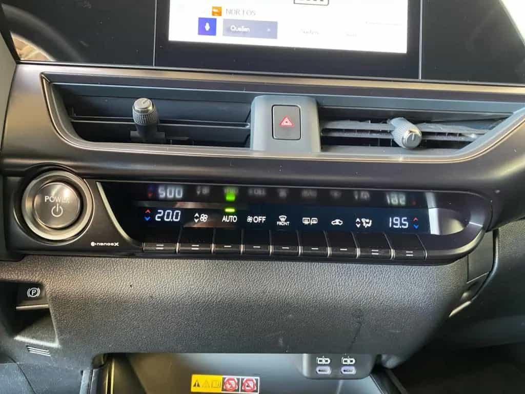 Lexus UX 250h Style Edition *Bi-LED*ACC*Kamera*SHZ*Car 04/2023-photo-27