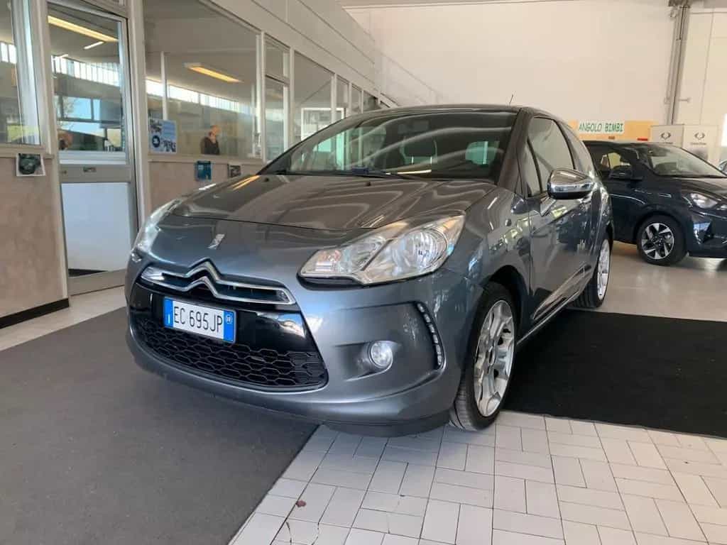 DS Automobiles DS3 Ds DS3 3 1.6 VTi 120 So Chic 06/2010-photo-0