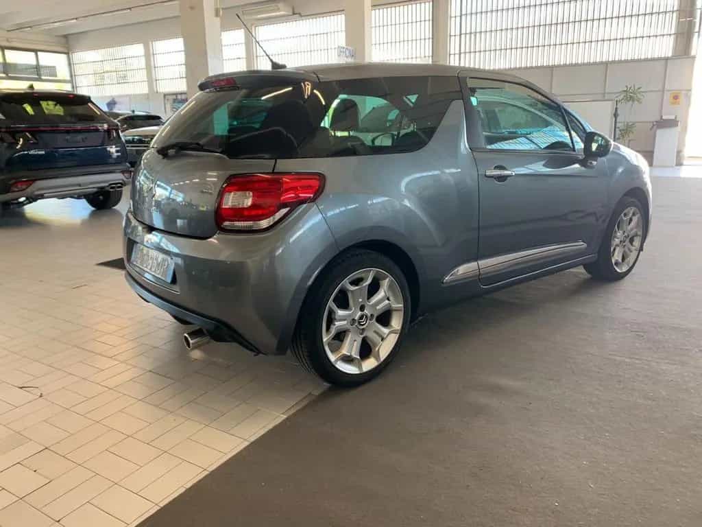 DS Automobiles DS3 Ds DS3 3 1.6 VTi 120 So Chic 06/2010-photo-2