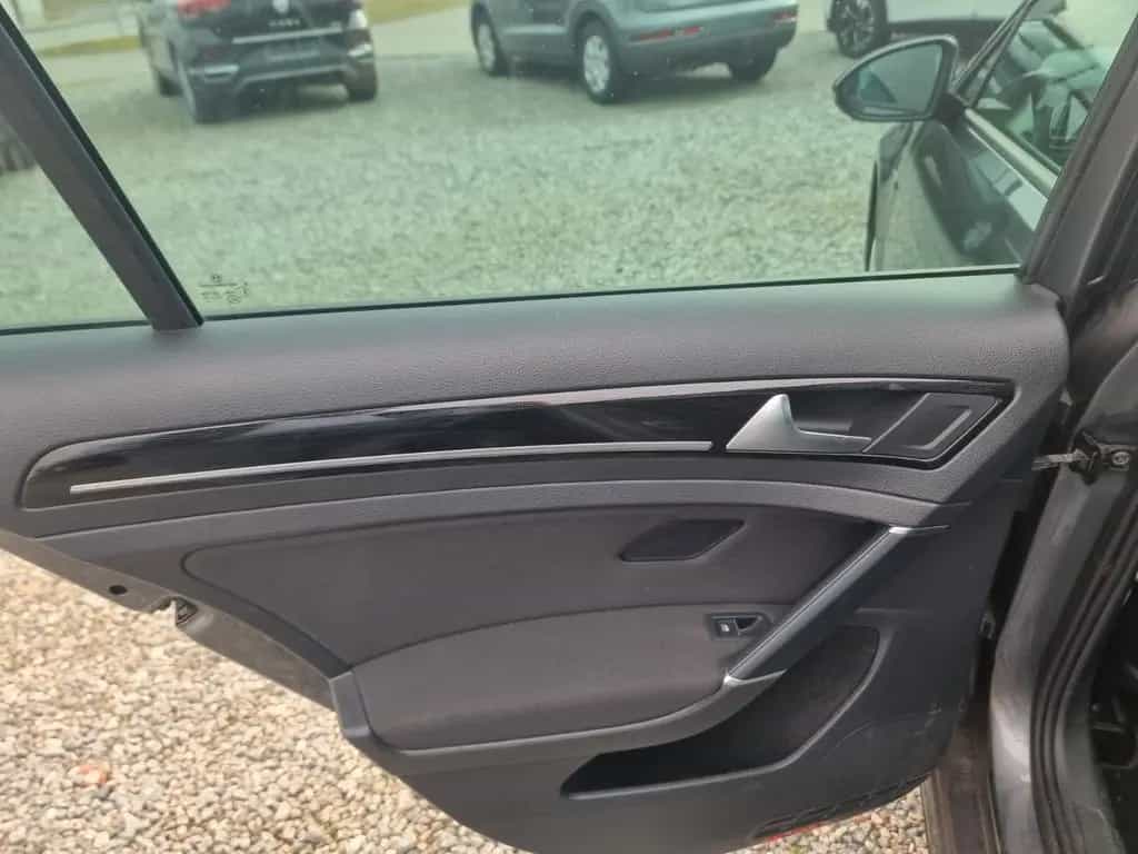 Volkswagen Golf VII 1.5 Highline R-Line Front Assist NAVI 07/2019-photo-12