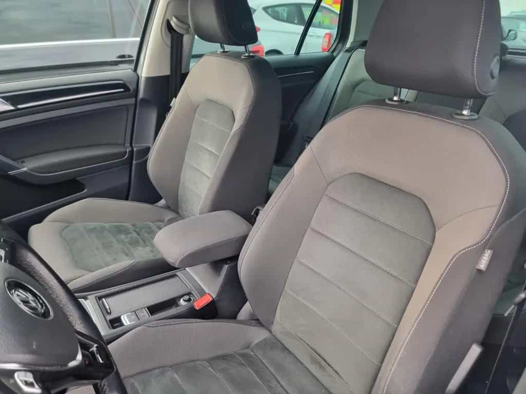 Volkswagen Golf VII 1.5 Highline R-Line Front Assist NAVI 07/2019-photo-9