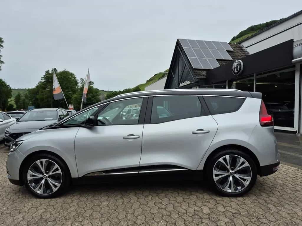 Renault Grand Scenic Pano 7 Sitzer 06/2018-photo-1