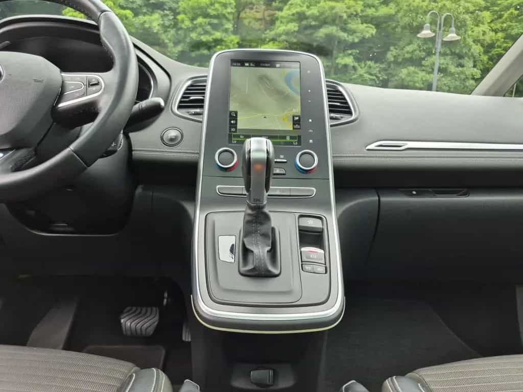 Renault Grand Scenic Pano 7 Sitzer 06/2018-photo-10