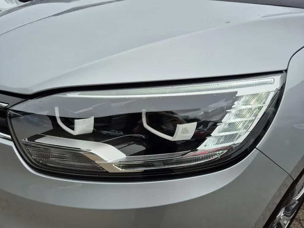 Renault Grand Scenic Pano 7 Sitzer 06/2018-photo-17
