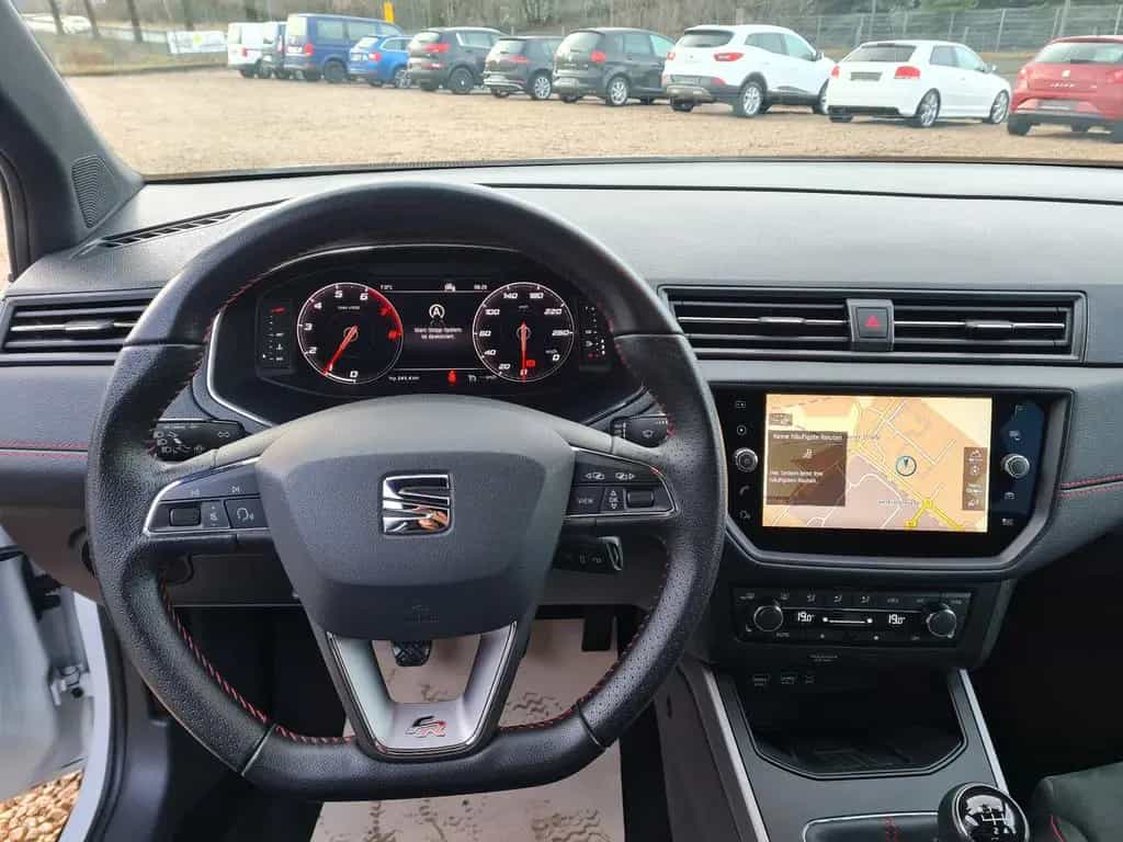 Seat Arona FR/1.Hand/SCHECKHEFTGEPFLEGT 10/2019-photo-14