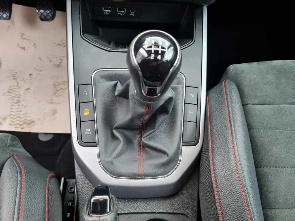 Seat Arona FR/1.Hand/SCHECKHEFTGEPFLEGT 10/2019-photo-19