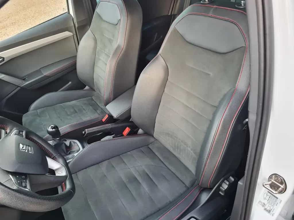 Seat Arona FR/1.Hand/SCHECKHEFTGEPFLEGT 10/2019-photo-21