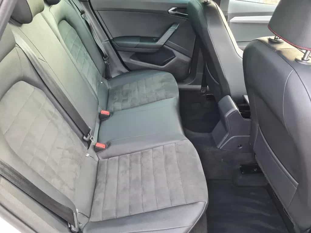 Seat Arona FR/1.Hand/SCHECKHEFTGEPFLEGT 10/2019-photo-24