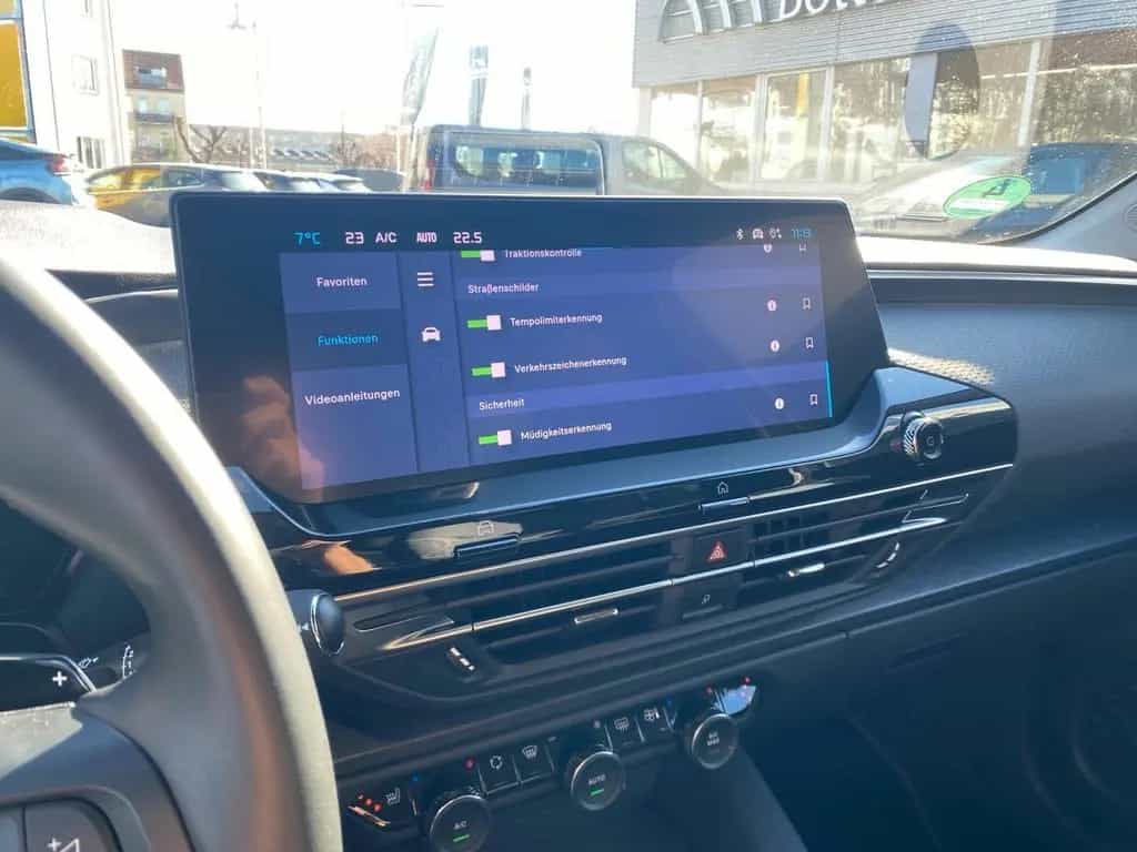 Citroën C5 X Shine / Dachrel/ FrontHZ/ Sonderlack 09/2023-photo-24