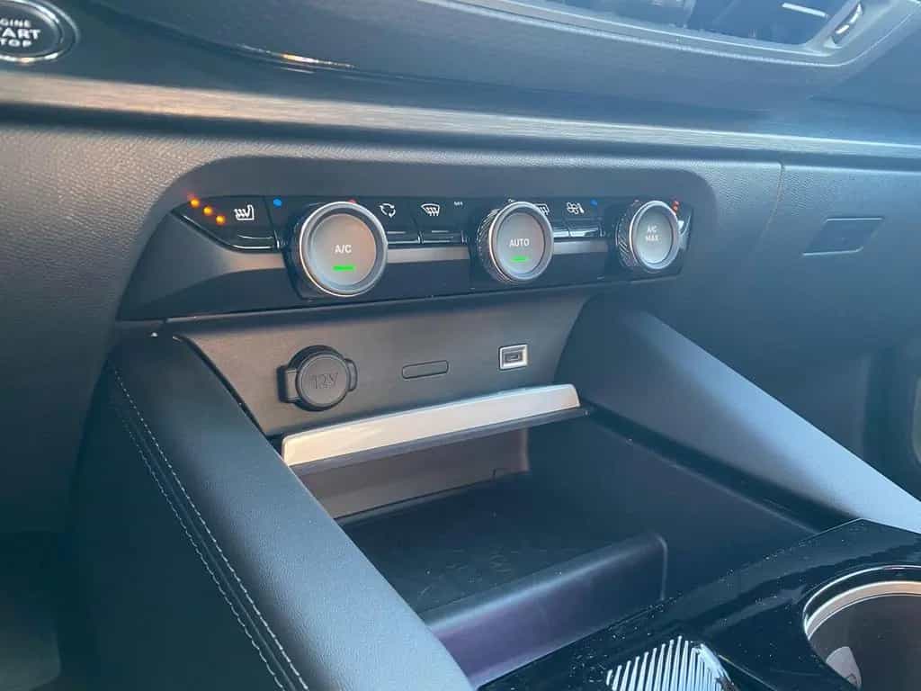 Citroën C5 X Shine / Dachrel/ FrontHZ/ Sonderlack 09/2023-photo-25
