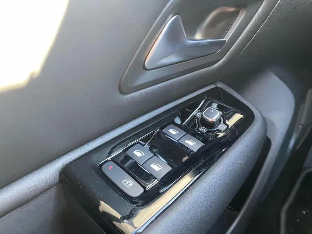 Citroën C5 X Shine / Dachrel/ FrontHZ/ Sonderlack 09/2023-photo-29