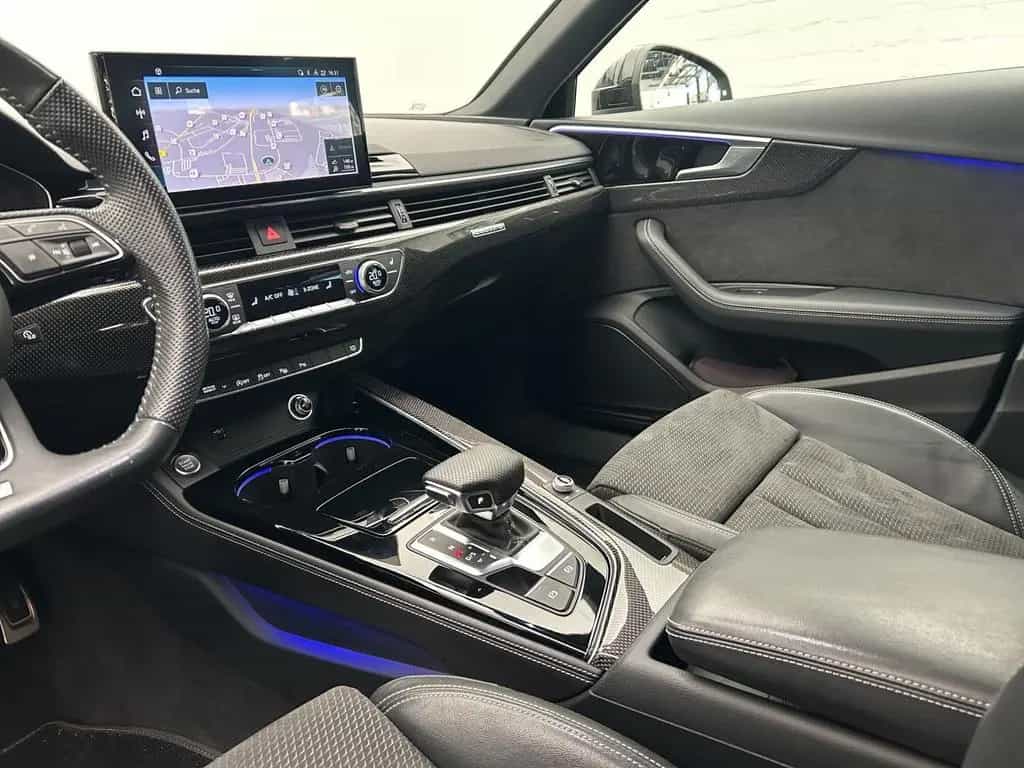 Audi A4 Avant 45 TFSI qu S line edition one S tro*Mat 04/2020-photo-6