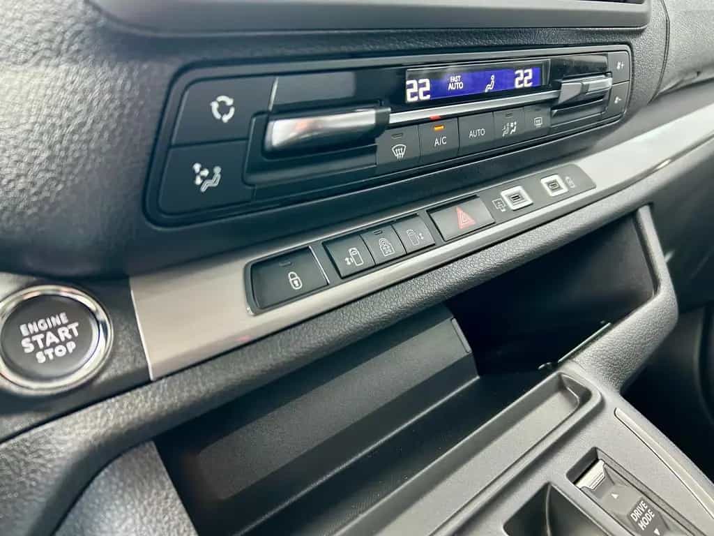 Citroën SpaceTourer 2.0HDI Plus XL 180 EAT8*ACC*LED*AHK* 10/2025-photo-19