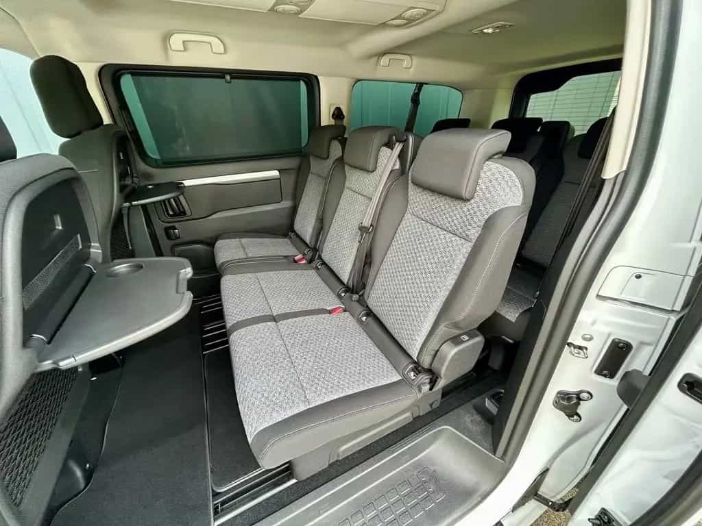 Citroën SpaceTourer 2.0HDI Plus XL 180 EAT8*ACC*LED*AHK* 10/2025-photo-21