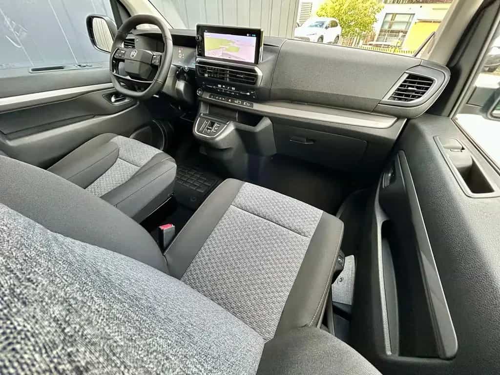 Citroën SpaceTourer 2.0HDI Plus XL 180 EAT8*ACC*LED*AHK* 10/2025-photo-23