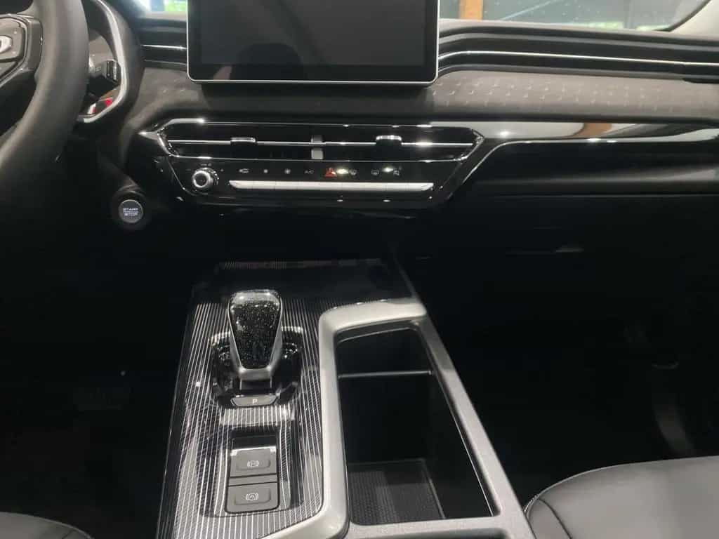 GWM HAVAL Jolion Pro PREMIUM 1.5 T-GDI Sitzheizung null-photo-10