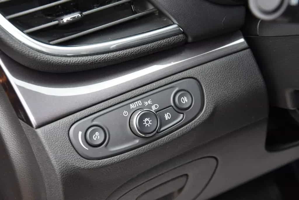 Opel Mokka X Innovation 4x4 *LED-Schein.*R-Kamera* 08/2018-photo-21