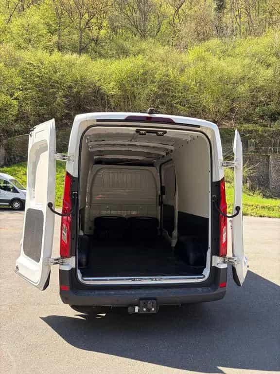 Maxus Deliver 9 Sprinter mit AK und Innenverkleidung 05/2025-photo-4