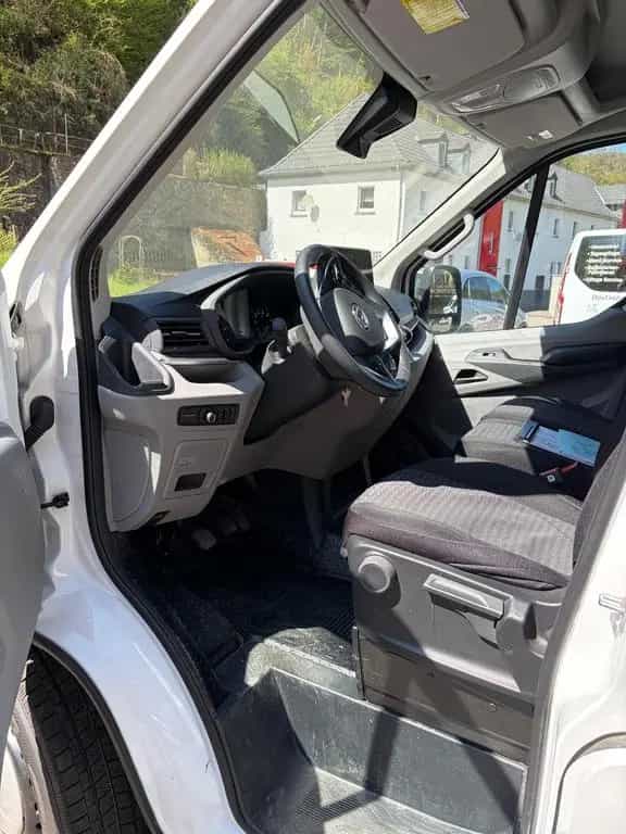 Maxus Deliver 9 Sprinter mit AK und Innenverkleidung 05/2025-photo-9