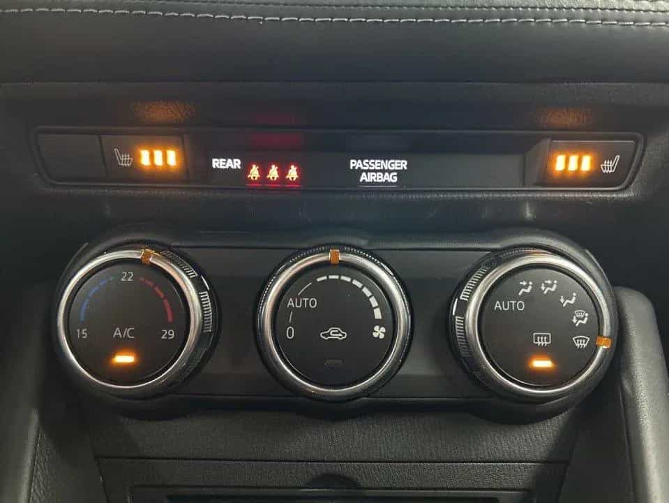Mazda CX-3 2.0l "Sports-Line" "ACAA" "NAVI" 10/2019-photo-20