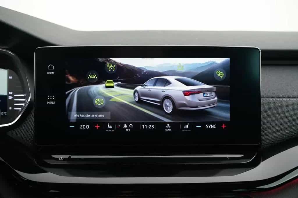 Skoda Octavia SPORTLINE 1.5TSI DSG STANDHEIZUNG+HEADUP 03/2023-photo-24