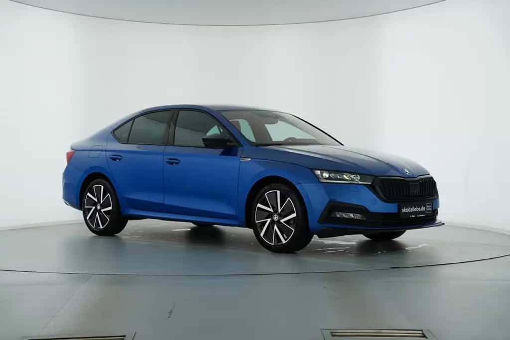 Skoda Octavia SPORTLINE 1.5TSI DSG STANDHEIZUNG+HEADUP 03/2023-photo-3