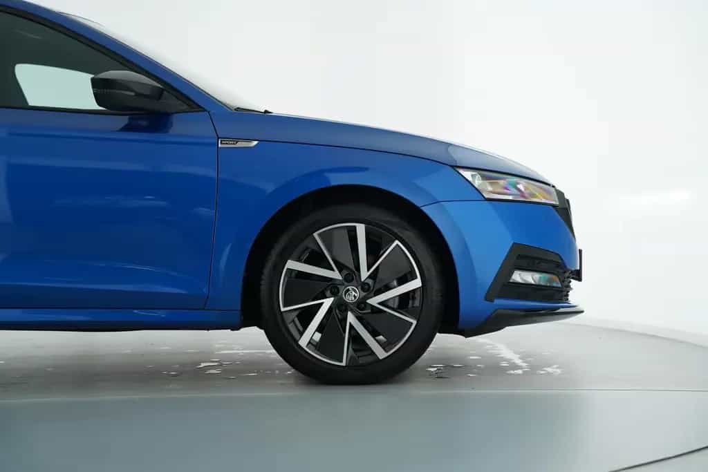 Skoda Octavia SPORTLINE 1.5TSI DSG STANDHEIZUNG+HEADUP 03/2023-photo-4