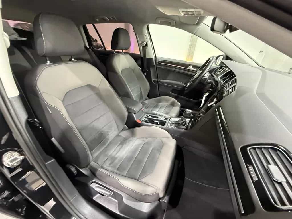 Volkswagen Golf VII Variant Highline*LED*8Fach*AHK*Ergo* 04/2017-photo-15