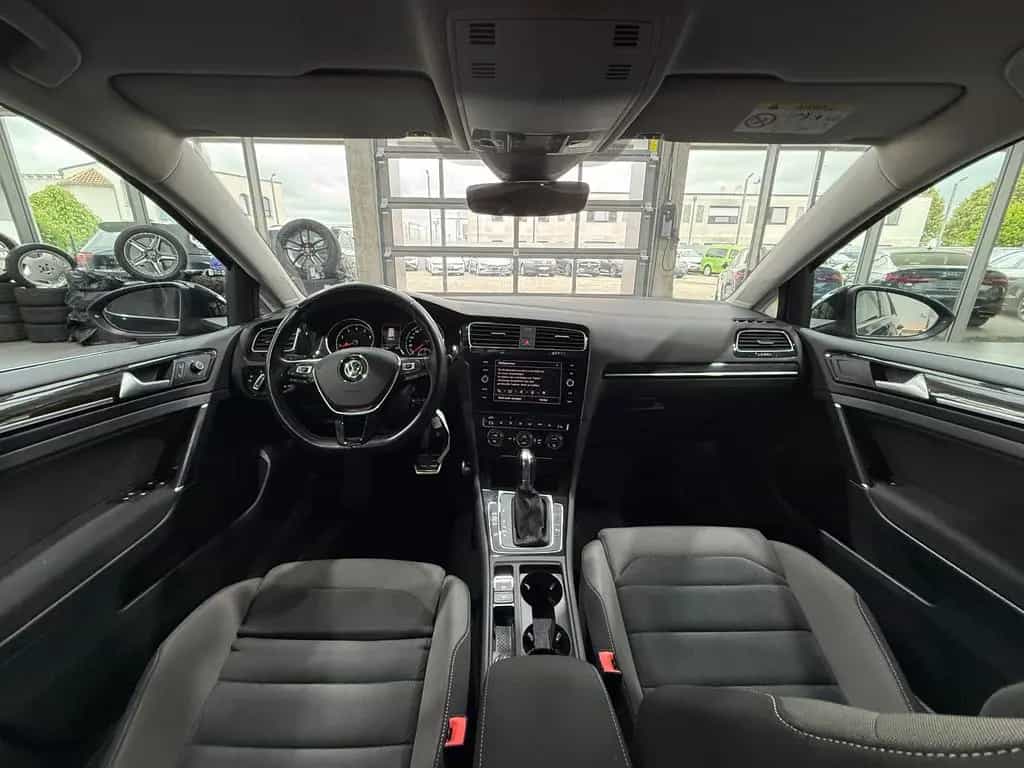 Volkswagen Golf VII Variant Highline*LED*8Fach*AHK*Ergo* 04/2017-photo-25