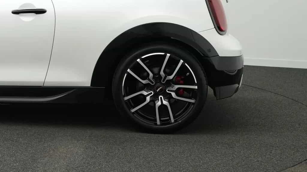 MINI John Cooper Works Cabrio 04/2025-photo-17