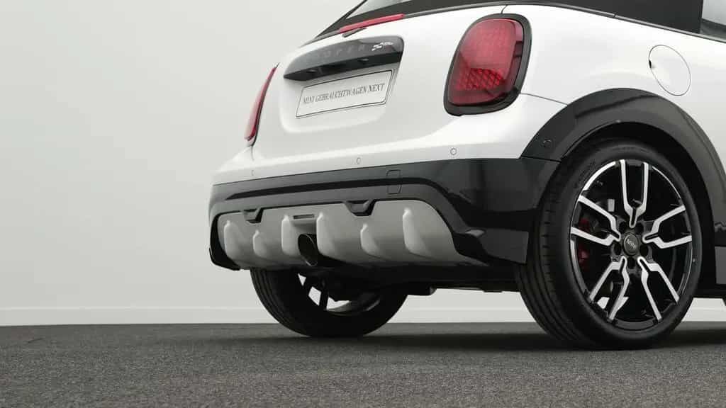MINI John Cooper Works Cabrio 04/2025-photo-22
