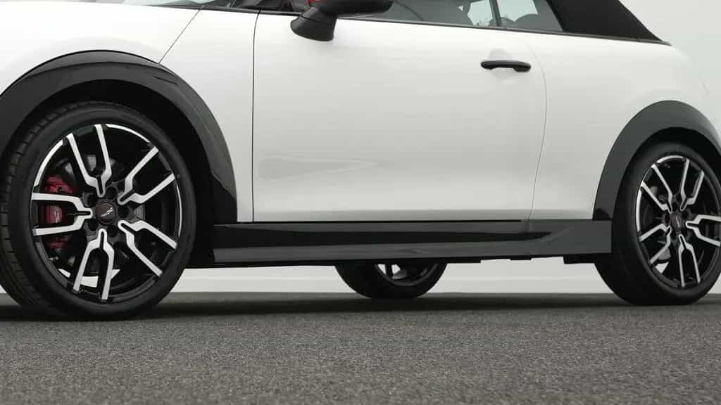 MINI John Cooper Works Cabrio 04/2025-photo-23