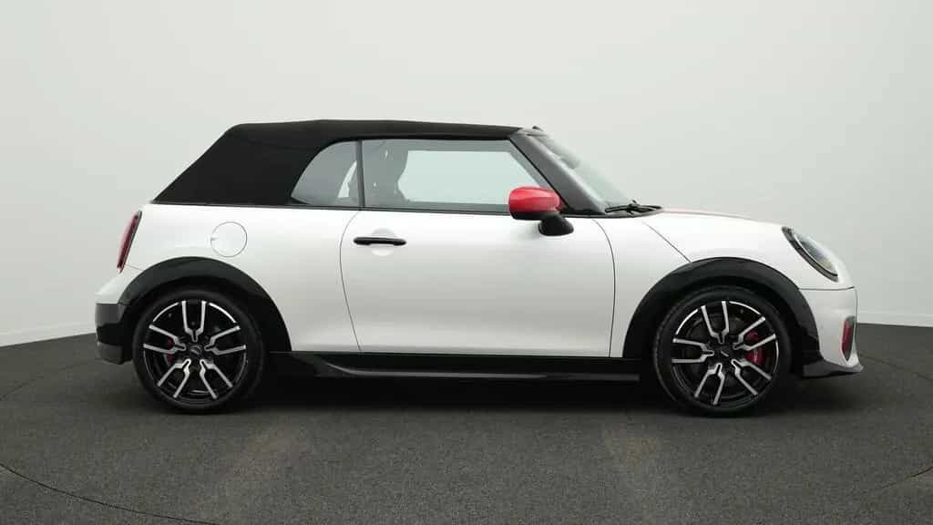 MINI John Cooper Works Cabrio 04/2025-photo-3