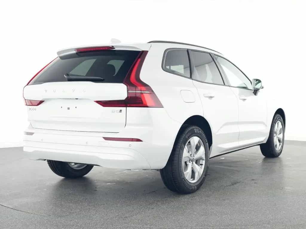 Volvo XC60 B5 B Core AWD Soundsystem LED ACC Apple 09/2025-photo-1