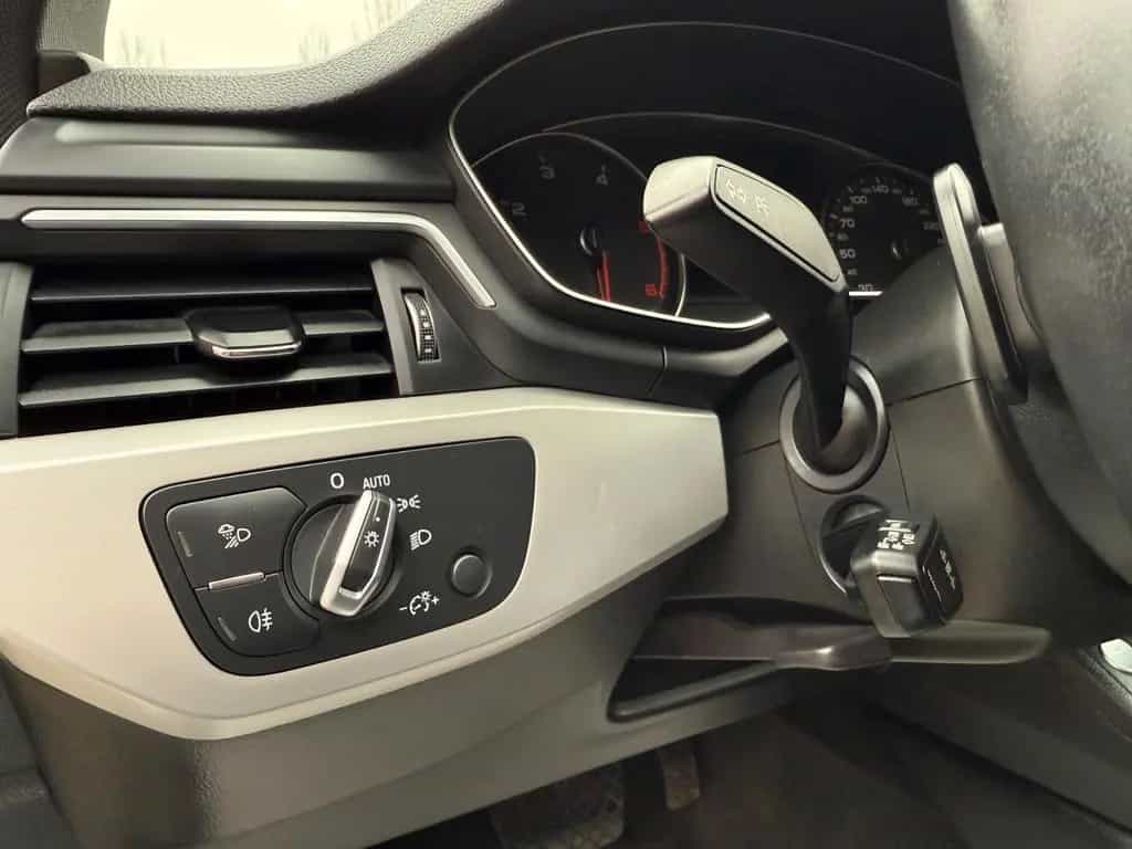 Audi A4 Avant 2.0 TDI advanced S-tronic LED MMI Navi 11/2019-photo-23
