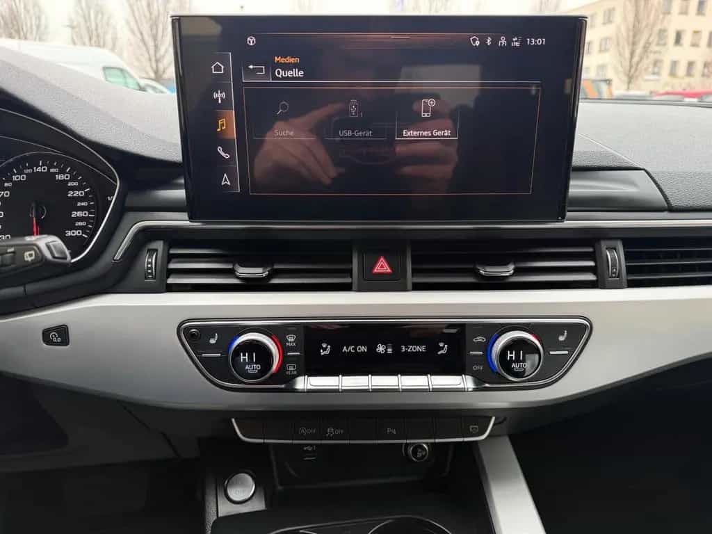 Audi A4 Avant 2.0 TDI advanced S-tronic LED MMI Navi 11/2019-photo-31