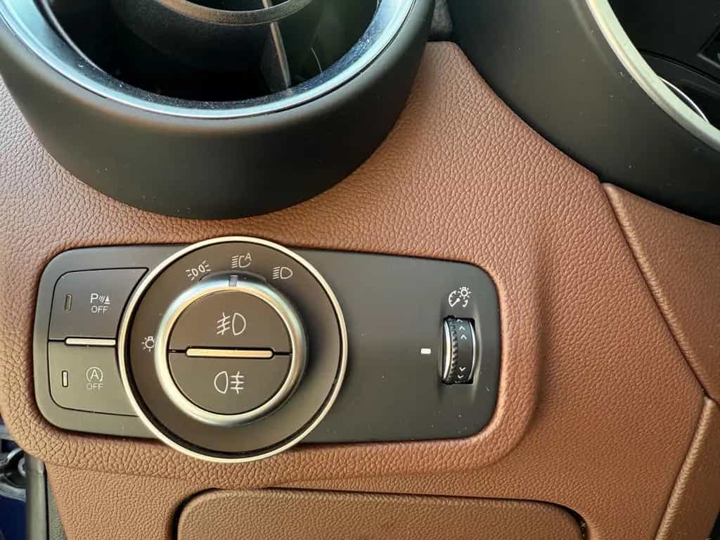 Alfa Romeo Stelvio Super Aut,Leder,Xenon,Navi,Kam,Temp,Eur6 01/2018-photo-16