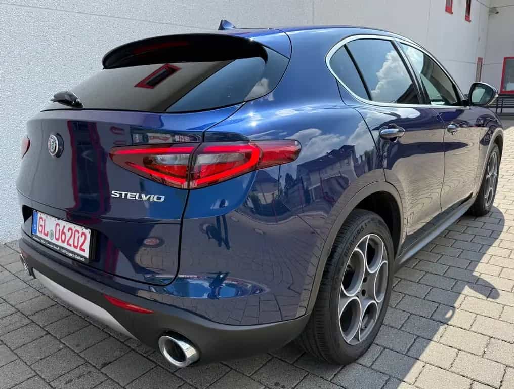 Alfa Romeo Stelvio Super Aut,Leder,Xenon,Navi,Kam,Temp,Eur6 01/2018-photo-5