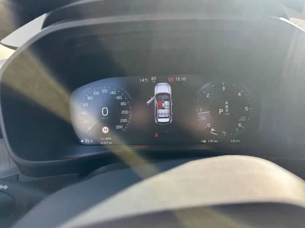 Volvo XC40 D4 AWD Geartronic Nur an Händler!!! 05/2021-photo-11