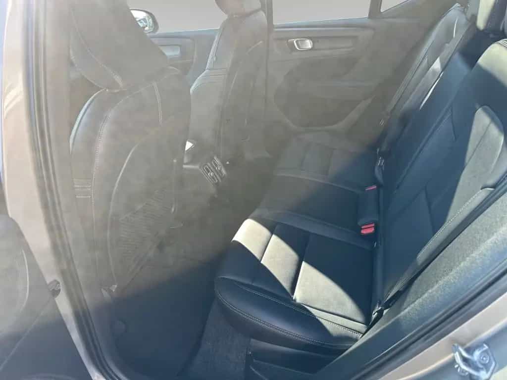Volvo XC40 D4 AWD Geartronic Nur an Händler!!! 05/2021-photo-16