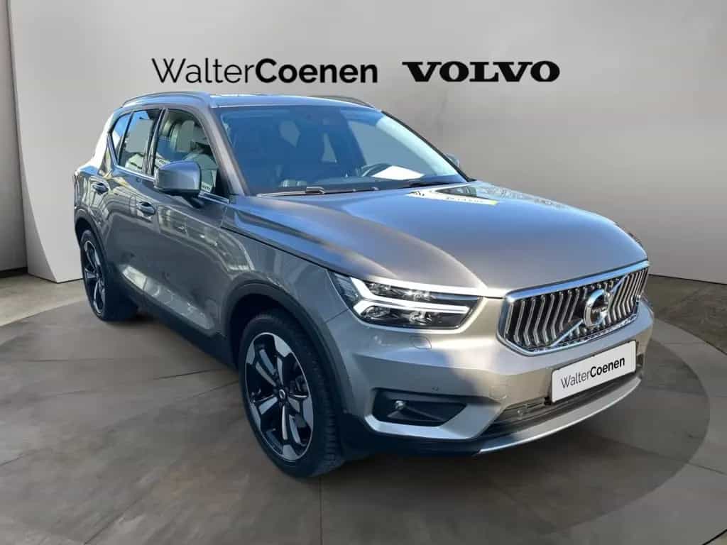 Volvo XC40 D4 AWD Geartronic Nur an Händler!!! 05/2021-photo-2