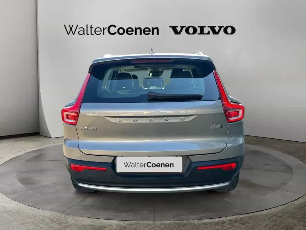 Volvo XC40 D4 AWD Geartronic Nur an Händler!!! 05/2021-photo-5