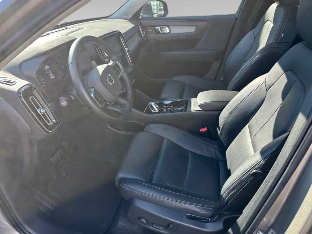 Volvo XC40 D4 AWD Geartronic Nur an Händler!!! 05/2021-photo-8