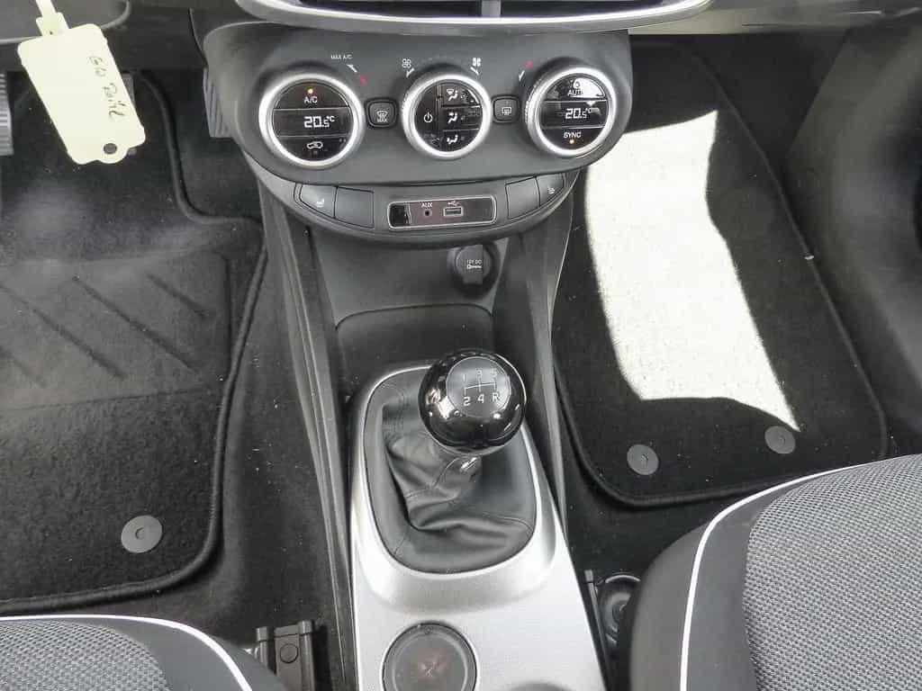 Fiat 500X Urban Look Dyn. Kurvenlicht Mehrzonenklima 08/2017-photo-8