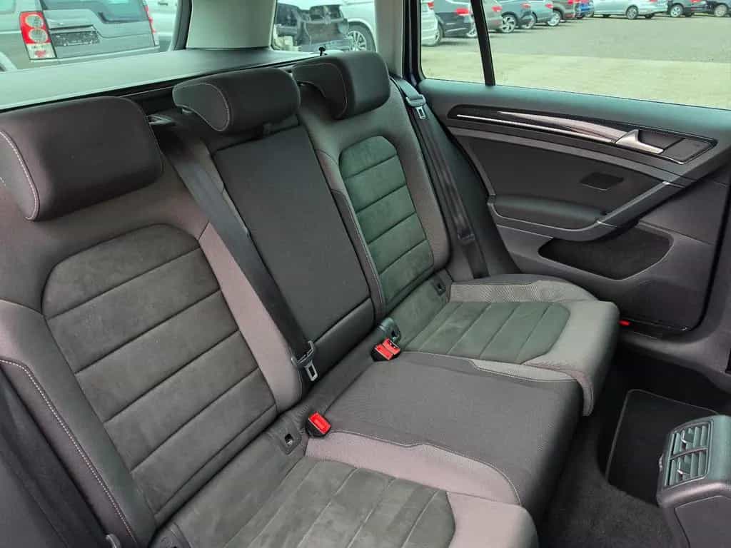Volkswagen Golf VII 1.5 Highline TÜV Neu/Scheckh./LED/Sport 06/2020-photo-31