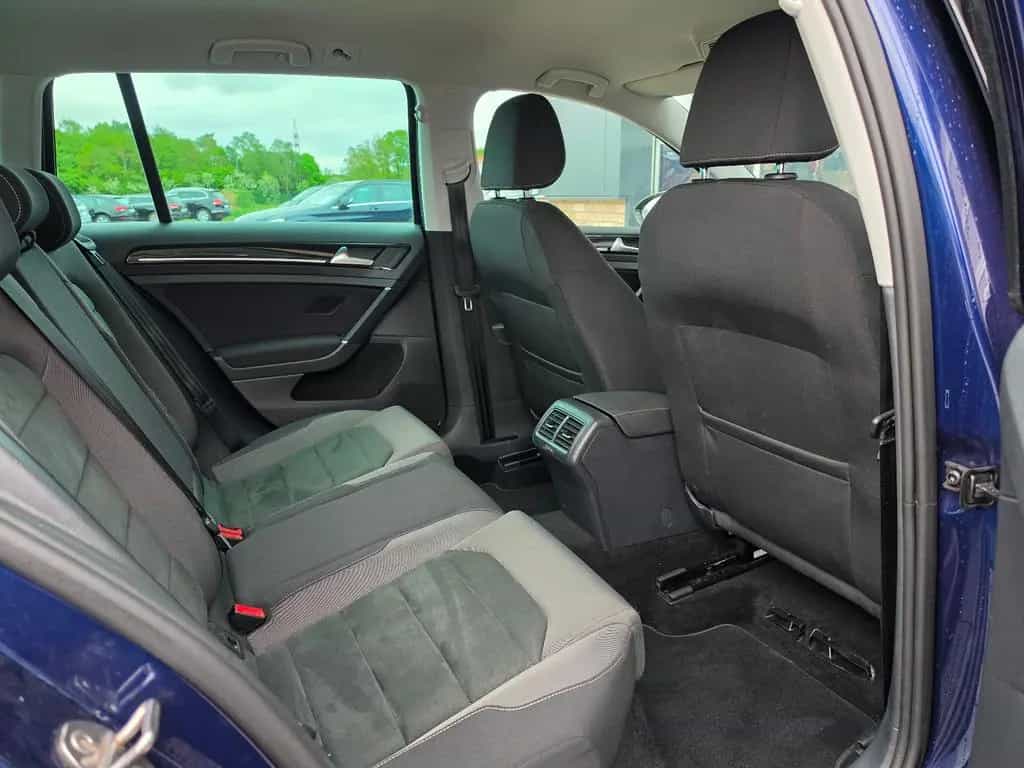 Volkswagen Golf VII 1.5 Highline TÜV Neu/Scheckh./LED/Sport 06/2020-photo-32