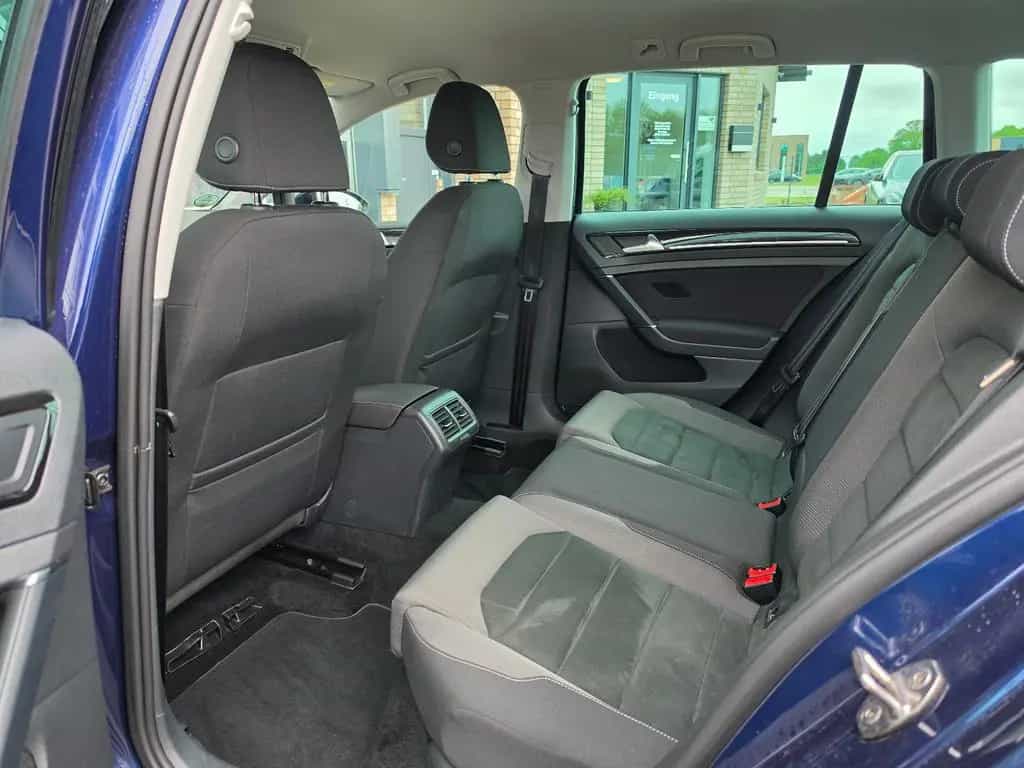 Volkswagen Golf VII 1.5 Highline TÜV Neu/Scheckh./LED/Sport 06/2020-photo-34