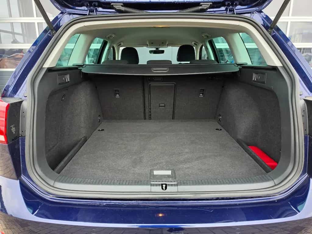 Volkswagen Golf VII 1.5 Highline TÜV Neu/Scheckh./LED/Sport 06/2020-photo-36