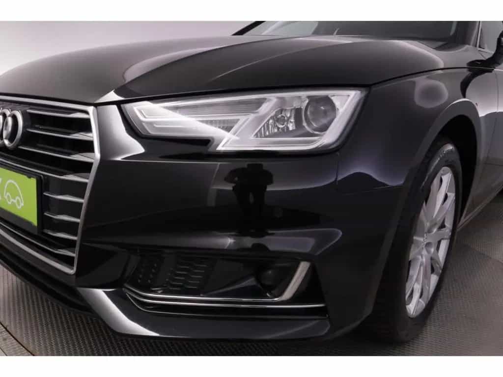 Audi A4 40TFSI Avant S-tronic design+XENON+NAVI+AHK 05/2019-photo-12